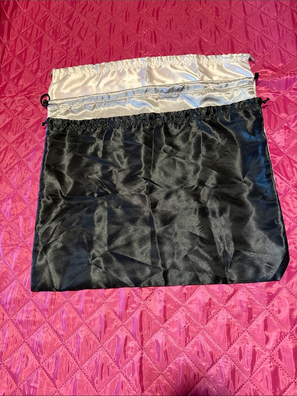 3 Unbranded Drawstring Dust Bags